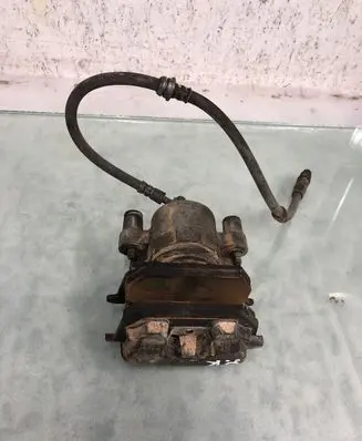 Seat Arona Front brake caliper Vcf117