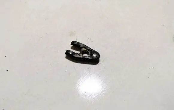 Renault Laguna II Fuel Injector clamp holder