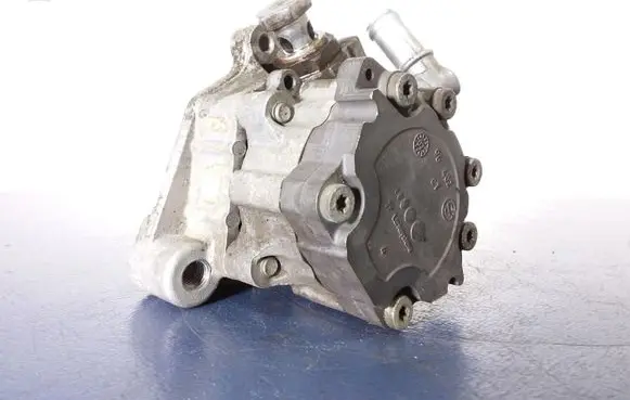 Audi A8 S8 D3 4E Power steering pump