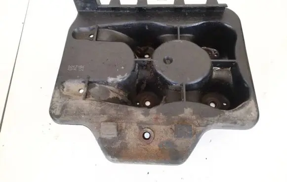 Volkswagen Golf IV Battery bracket 1j0804373