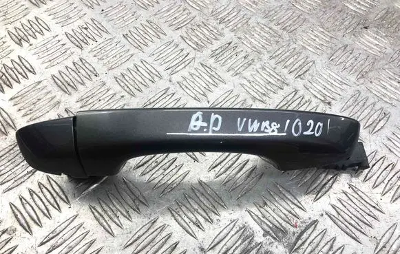 Volkswagen PASSAT B8 Front door exterior handle 510837206D 510839168