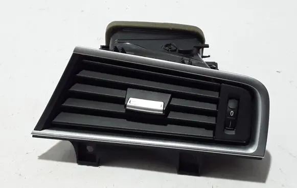 BMW 5 GT F07 Dashboard side air vent grill/cover trim 9142589