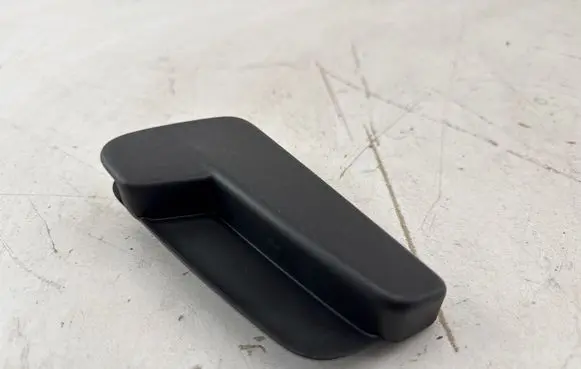 Volkswagen Golf VIII Engine bonnet (hood) release handle 5H2823533