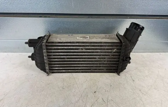 Peugeot 3008 I Intercooler radiator 9674720580