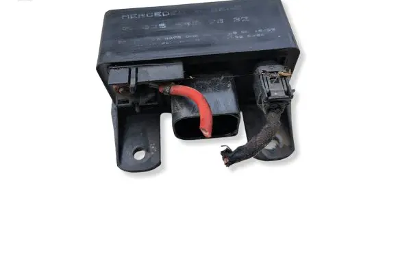 Mercedes-Benz Sprinter W901 W902 W903 W904 Glow plug pre-heat relay A0255452832