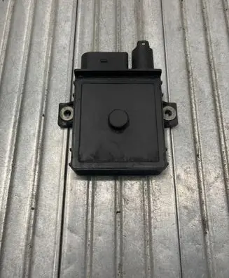 BMW 5 E60 E61 Glow plug pre-heat relay 7788327 78832705
