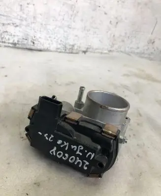 Nissan Juke II F16 Throttle valve 23010202391