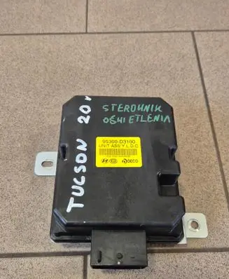 Hyundai Tucson TL Interior lighting relay 95300D3100