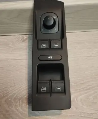 Volkswagen PASSAT B7 Electric window control switch 1K4959857B