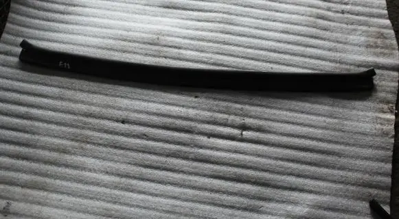 BMW 5 F10 F11 Engine compartment rubber braknumeruczci