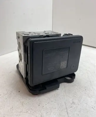 Volkswagen PASSAT B8 ABS Pump 3Q0907379AA
