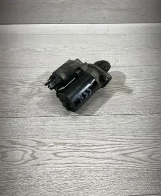 BMW 5 E60 E61 Starter motor 7521123 0001107424