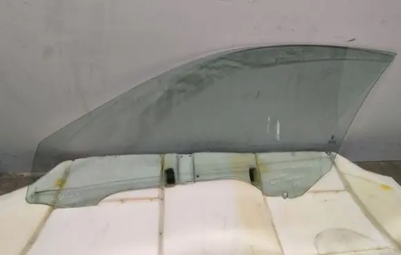 Maserati GranTurismo Front door window/glass (coupe) 43R001605