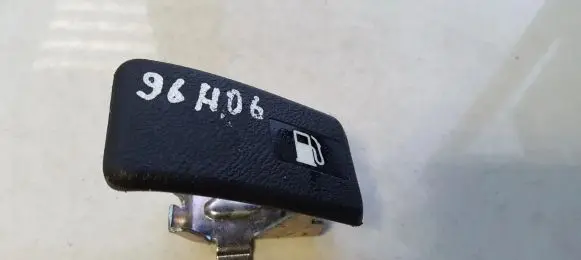 Honda Civic Fuel tank opening switch 