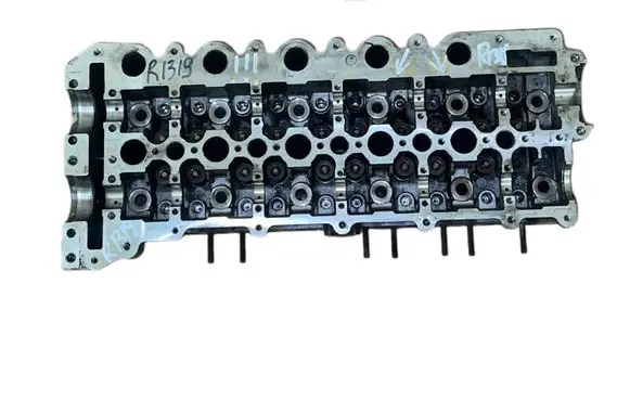 Volvo V70 Engine head 31104738