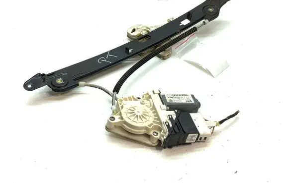 Seat Altea Rear door window regulator with motor 5P0839462A