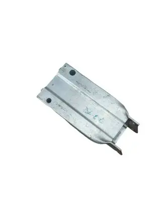 Mercedes-Benz C W204 Front bumper mounting bracket A2046201195