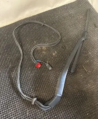 Mercedes-Benz S C217 Front wiper blade arm W000031244