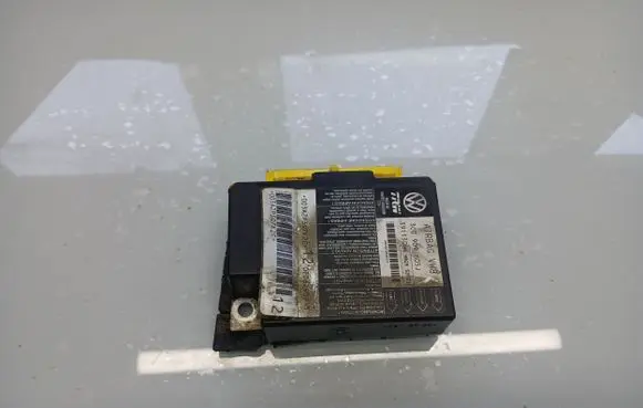 Volkswagen PASSAT B6 Airbag control unit/module 3C0909605J 391130
