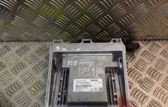 Mercedes-Benz A W169 Engine control unit/module 2661536679