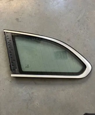 BMW 5 F10 F11 Rear side window 43R001583