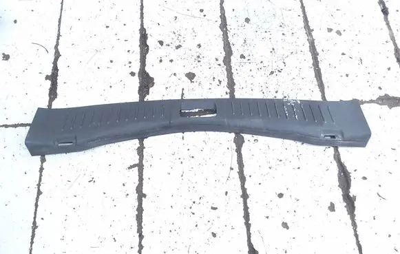 Ford Kuga I Trunk/boot sill cover protection 8V41S40352AEW