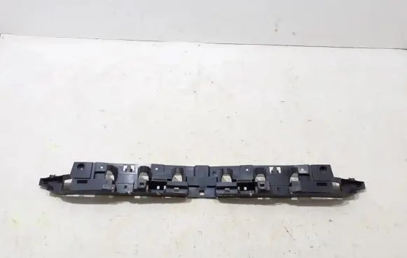 Renault Trafic III (X82) Front bumper support beam 620905744R