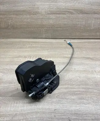 BMW 3 GT F34 Front door lock 7202145 LEFTSIDE