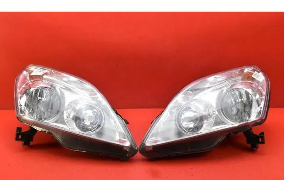 Opel Zafira B Headlight/headlamp 