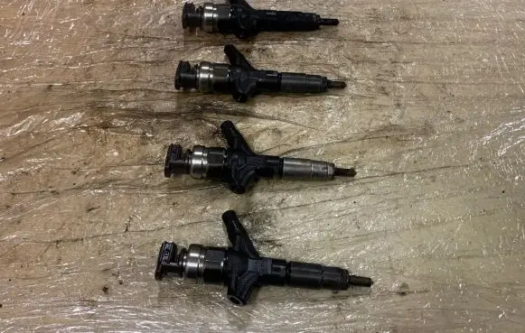 Subaru Forester SH Fuel injectors set 16613AA020 10K09993 WS07890