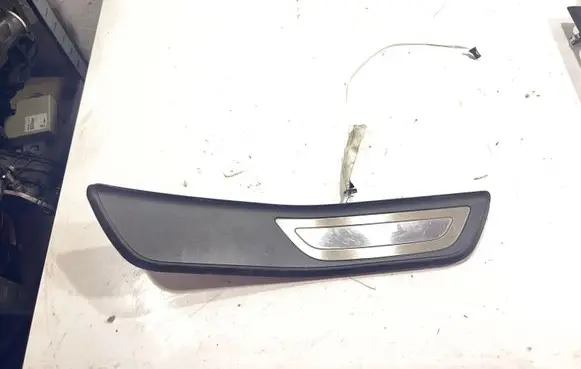 BMW 6 F06 Gran coupe Rear sill trim cover 7277250