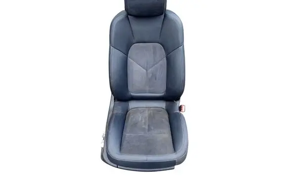 Porsche Macan (95B) Front passenger seat 