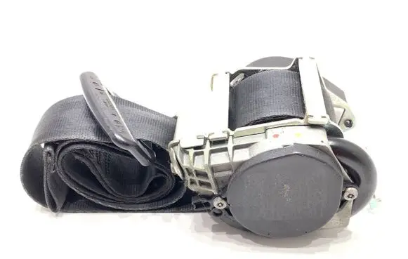 Renault Megane III Front seatbelt