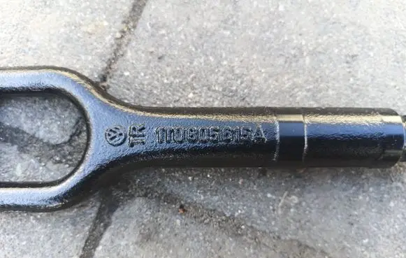Volkswagen Golf Plus Towing hook eye 1T0805615A
