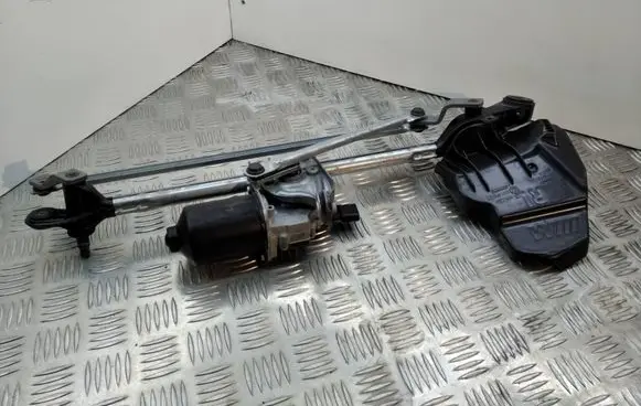BMW M4 F82 F83 Front wiper linkage and motor 7267504 7260469 8062271
