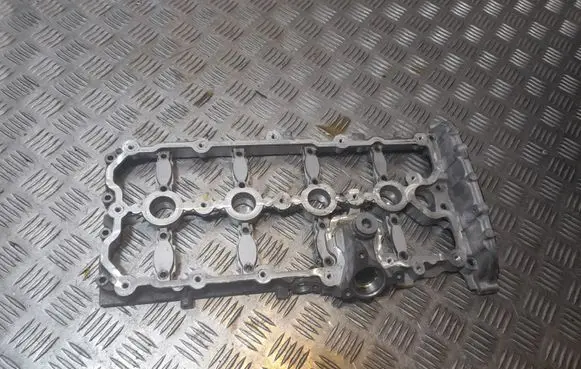 Audi A8 S8 D4 4H Rocker cam cover 079103286