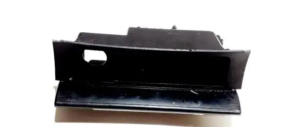 Car ashtray