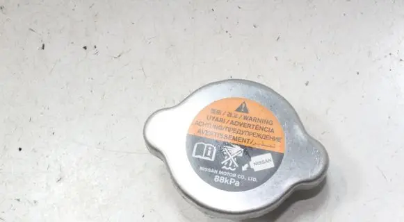 Nissan Juke I F15 Coolant expansion tank/reservoir cap 