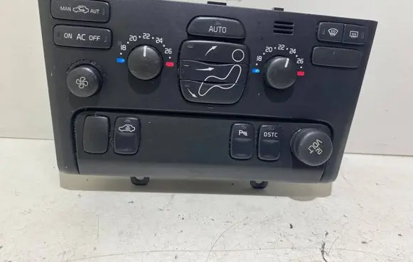 Volvo XC90 Climate control unit 8682734 31267654 04W22E04
