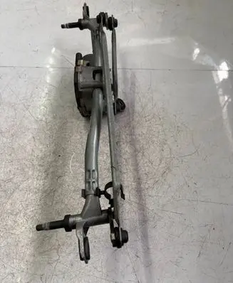 Audi A8 S8 D4 4H Front wiper linkage and motor 4H2955119C
