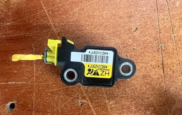 Chevrolet Tacuma Airbag deployment crash/impact sensor JU6ZH1CB0