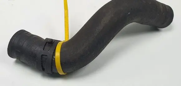 Mercedes-Benz GLK (X204) Engine coolant pipe/hose A2048301996