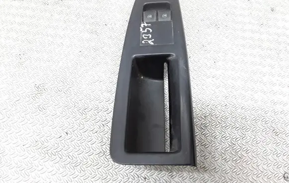 Volkswagen Polo Electric window control switch 6Q1867171E