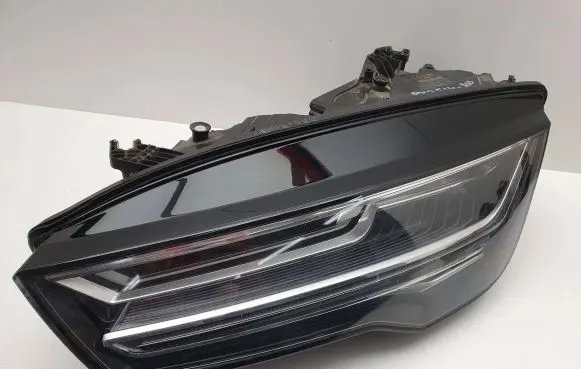 Audi A7 S7 4G Headlight/headlamp 4G8941035A 4G8941783A