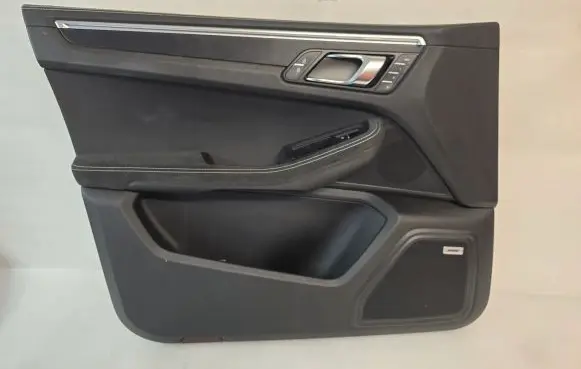 Porsche Macan (95B) Front door card panel trim 95B867011