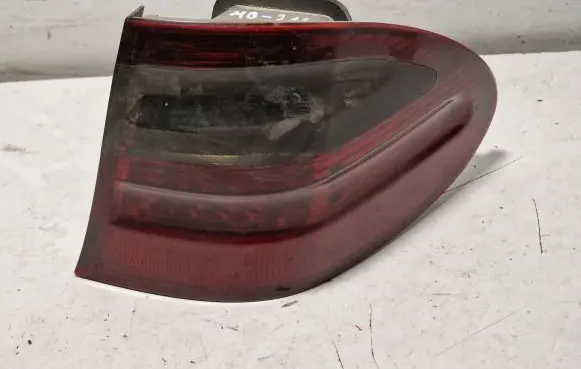 Mercedes-Benz E W211 Rear/tail lights A2118201664 379006 SWLS211A