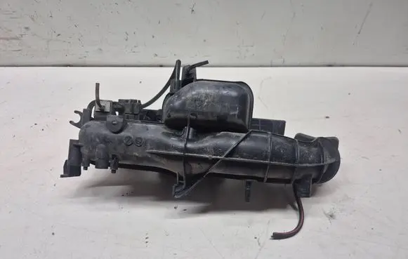 Opel Astra J Intake manifold 55573171