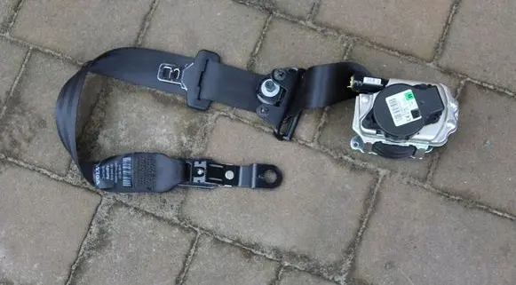 Volvo V40 Front seatbelt P31418479