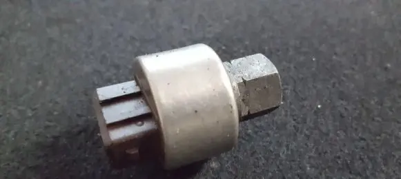 Air conditioning (A/C) pressure sensor