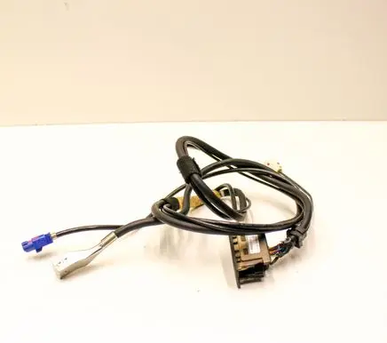 Mercedes-Benz GL X166 USB socket connector A1668200515